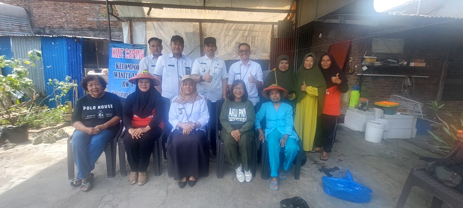 Gambar Kegiatan: Pembuatan Media Tanam Jamur dengan Baglog